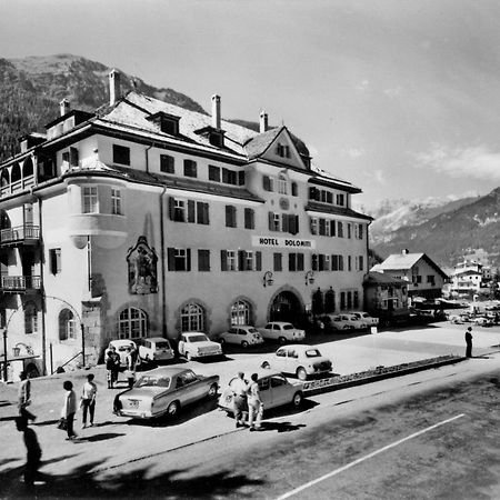 Hotel Dolomiti Schloss Canazei Εξωτερικό φωτογραφία