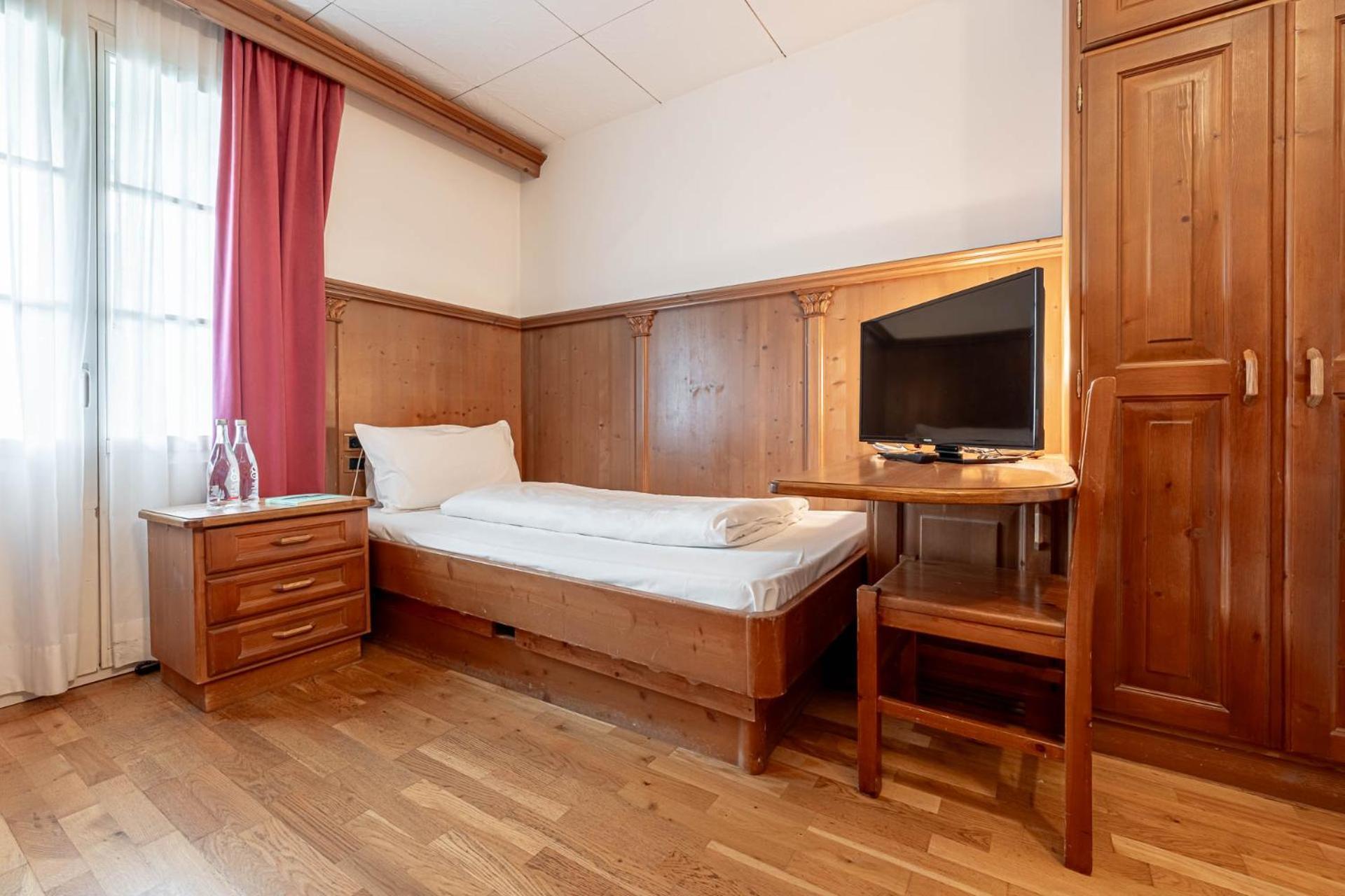 Hotel Dolomiti Schloss Canazei Εξωτερικό φωτογραφία
