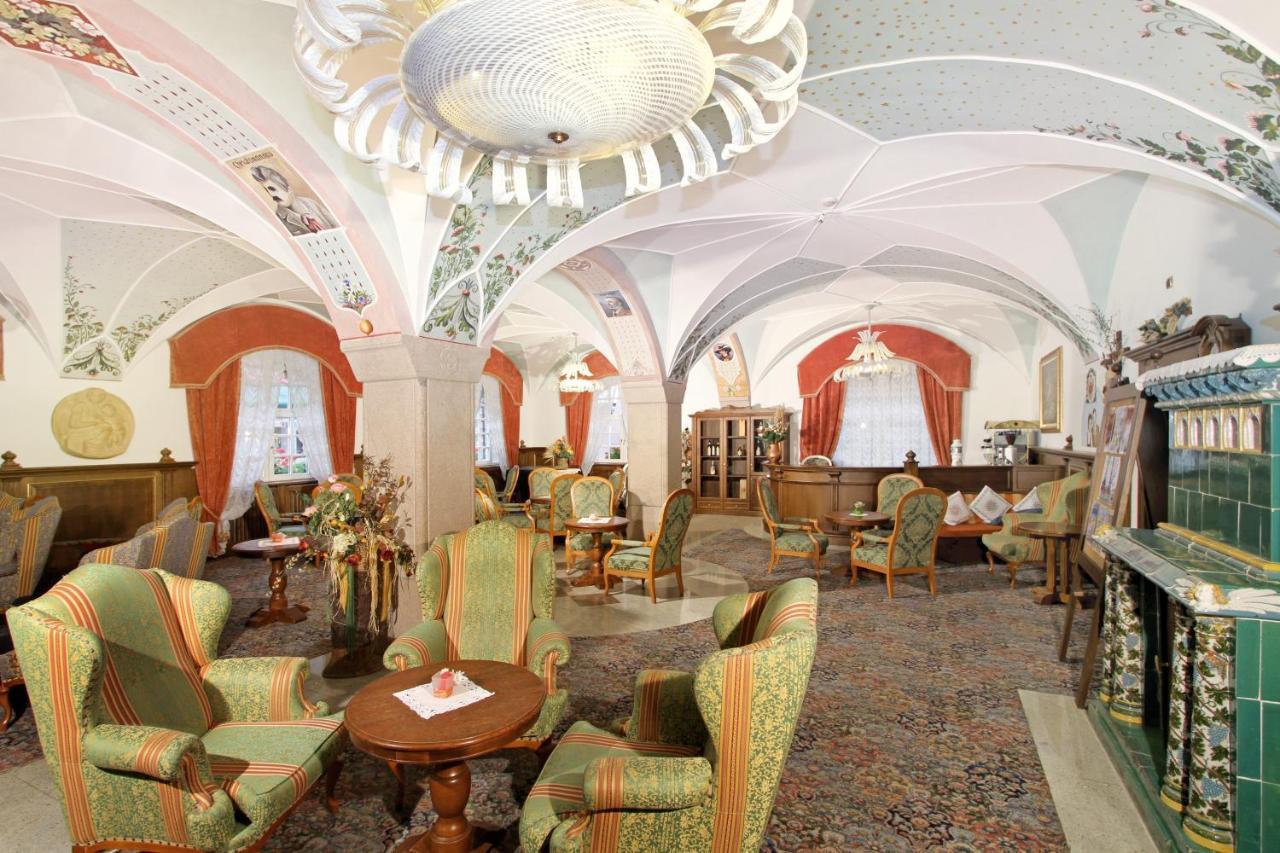 Hotel Dolomiti Schloss Canazei Εξωτερικό φωτογραφία